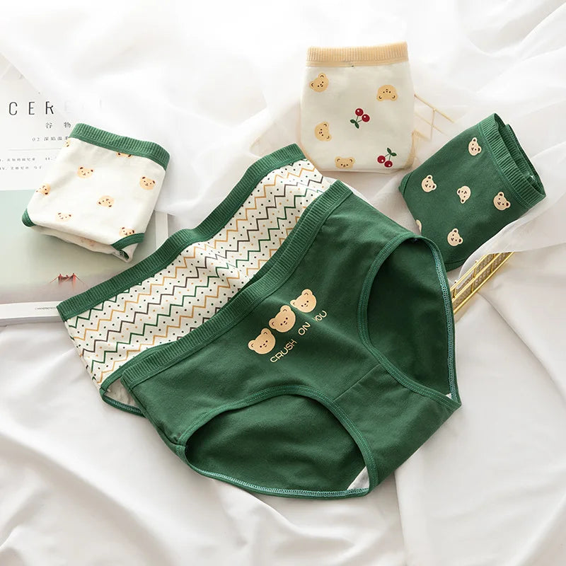 Girls' Cotton Underwear Set – Soft, Breathable Briefs with Adorable Green Designs